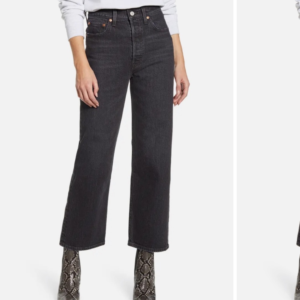 Levi rib straight cage jean size 26